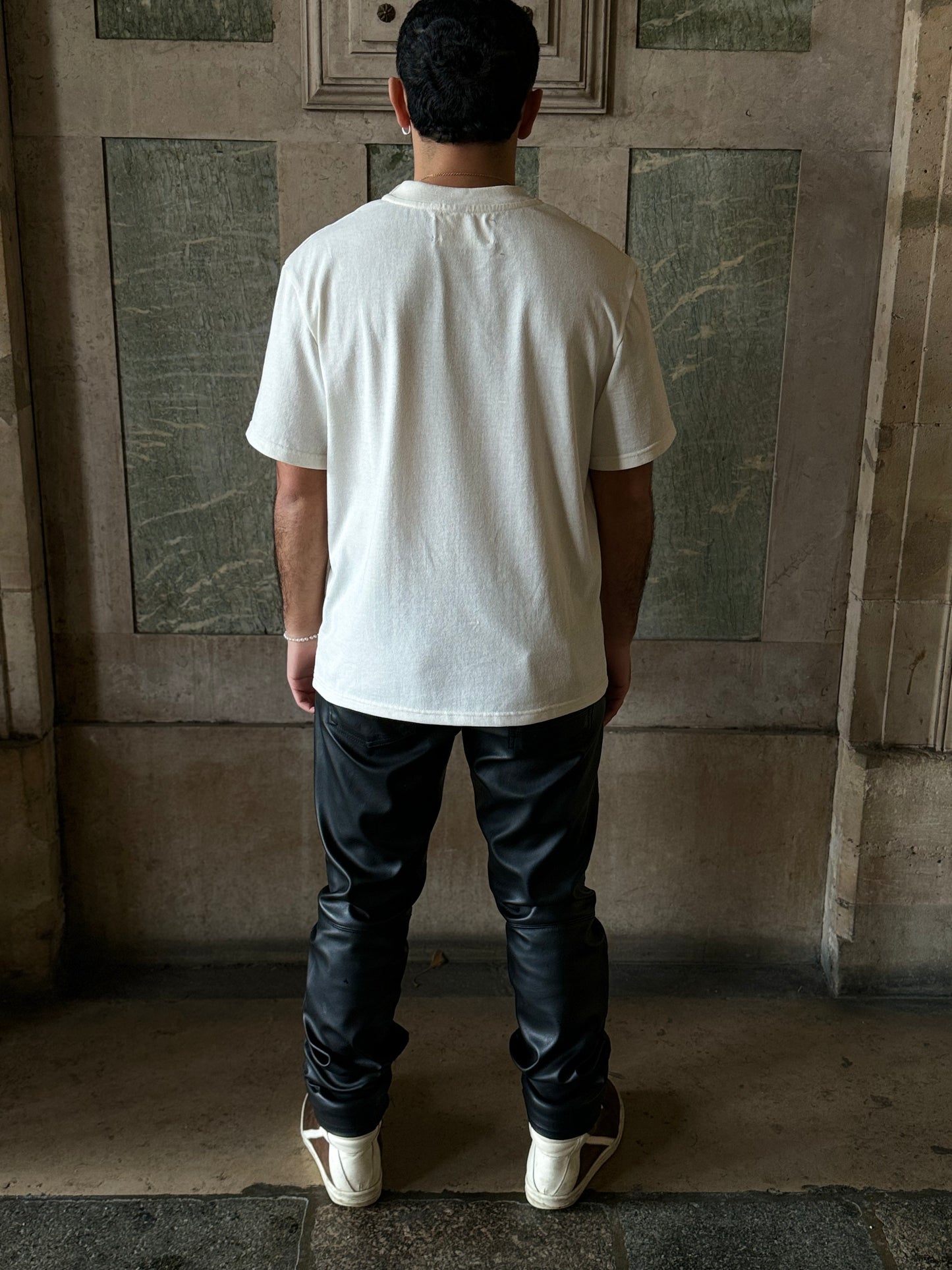 "ART MEETS LUXURY" - TEE